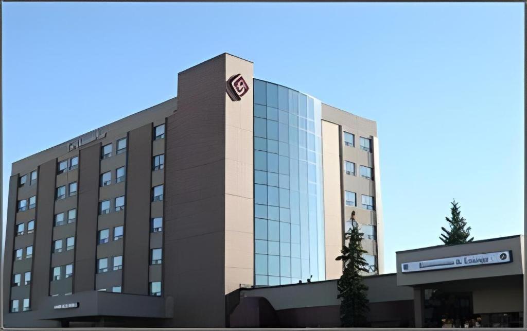 The Glenmore Inn & Convention Centre Calgary Zewnętrze zdjęcie